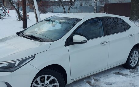 Toyota Corolla, 2017 год, 1 950 000 рублей, 2 фотография
