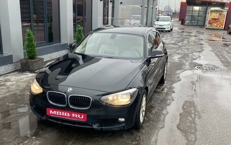 BMW 1 серия, 2013 год, 1 200 000 рублей, 3 фотография