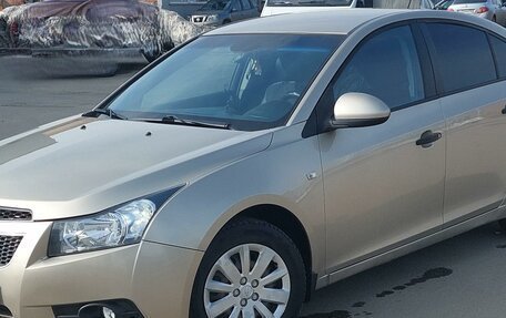 Chevrolet Cruze II, 2012 год, 865 000 рублей, 4 фотография