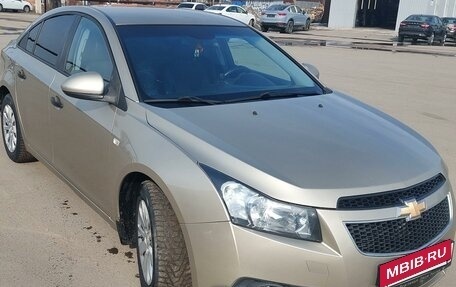 Chevrolet Cruze II, 2012 год, 865 000 рублей, 3 фотография