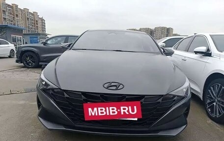 Hyundai Elantra, 2021 год, 2 100 000 рублей, 2 фотография