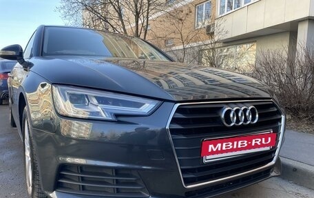 Audi A4, 2019 год, 2 600 000 рублей, 2 фотография