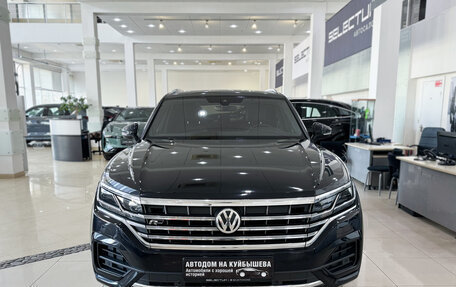 Volkswagen Touareg III, 2019 год, 5 498 000 рублей, 2 фотография