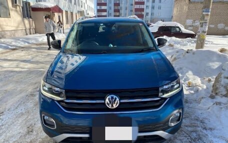 Volkswagen T-Cross I, 2019 год, 2 200 000 рублей, 2 фотография