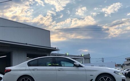 BMW 5 серия, 2020 год, 2 600 000 рублей, 3 фотография