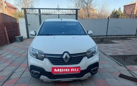 Renault Logan II, 2021 год, 1 650 000 рублей, 2 фотография