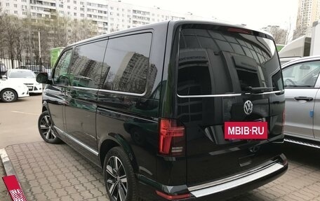 Volkswagen Multivan T6 рестайлинг, 2020 год, 6 200 000 рублей, 3 фотография