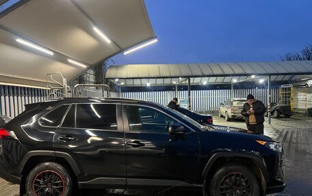 Toyota RAV4, 2019 год, 2 850 000 рублей, 4 фотография
