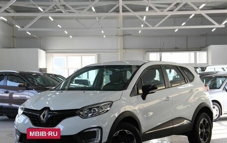 Renault Kaptur I рестайлинг, 2018 год, 1 299 000 рублей, 2 фотография