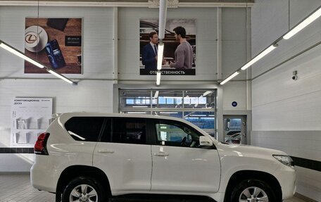 Toyota Land Cruiser Prado 150 рестайлинг 2, 2018 год, 4 580 000 рублей, 4 фотография