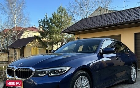 BMW 3 серия, 2019 год, 2 фотография