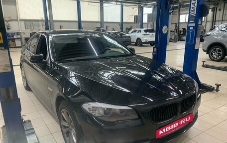 BMW 5 серия, 2010 год, 1 739 000 рублей, 2 фотография