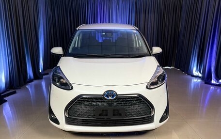 Toyota Sienta II, 2019 год, 1 775 000 рублей, 2 фотография
