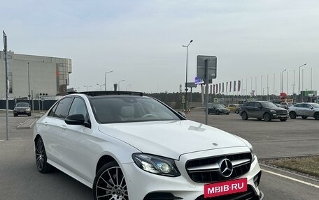 Mercedes-Benz E-Класс, 2018 год, 4 400 000 рублей, 5 фотография