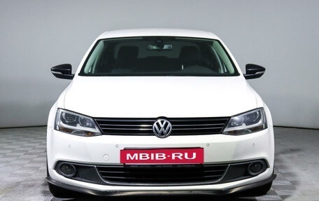 Volkswagen Jetta VI, 2013 год, 1 110 000 рублей, 2 фотография