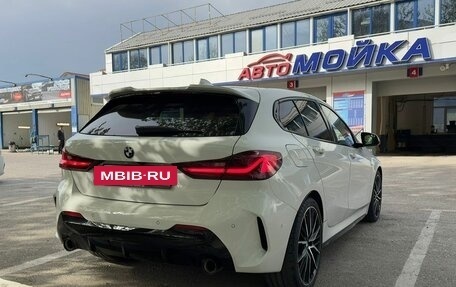 BMW 1 серия, 2019 год, 3 890 000 рублей, 2 фотография