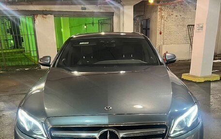 Mercedes-Benz E-Класс, 2018 год, 3 890 000 рублей, 5 фотография