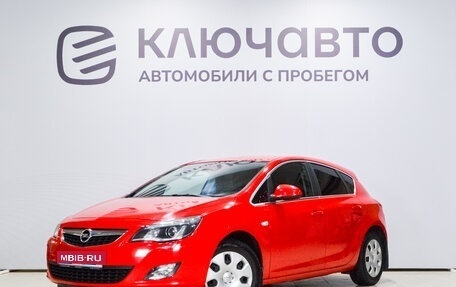 Opel Astra J, 2011 год, 780 000 рублей, 1 фотография