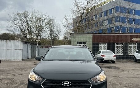 Hyundai Solaris II рестайлинг, 2017 год, 1 395 000 рублей, 4 фотография