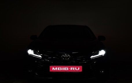 Toyota Camry, 2019 год, 2 990 000 рублей, 4 фотография