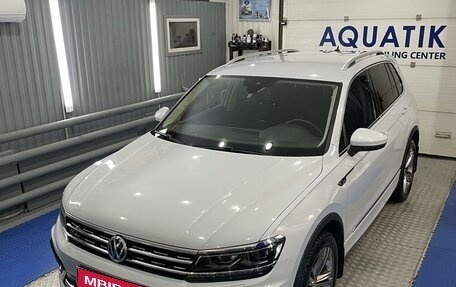 Volkswagen Tiguan II, 2020 год, 3 900 000 рублей, 2 фотография