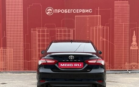 Toyota Camry, 2018 год, 3 550 000 рублей, 6 фотография