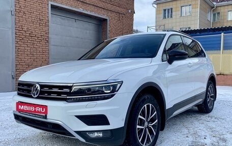 Volkswagen Tiguan II, 2019 год, 3 120 000 рублей, 2 фотография