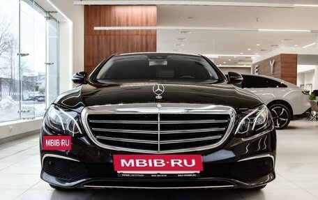 Mercedes-Benz E-Класс, 2017 год, 2 949 000 рублей, 2 фотография