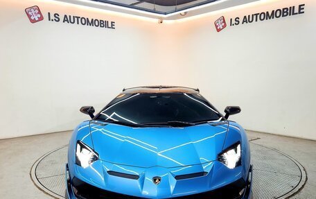 Lamborghini Aventador I рестайлинг, 2021 год, 77 000 000 рублей, 3 фотография