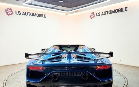 Lamborghini Aventador I рестайлинг, 2021 год, 77 000 000 рублей, 4 фотография