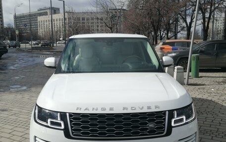 Land Rover Range Rover IV рестайлинг, 2018 год, 8 100 000 рублей, 4 фотография