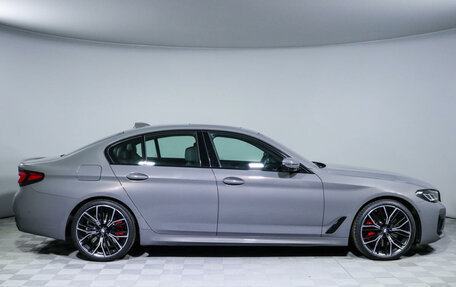 BMW 5 серия, 2022 год, 9 800 000 рублей, 9 фотография