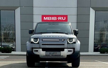 Land Rover Defender II, 2021 год, 6 369 000 рублей, 2 фотография
