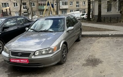 Toyota Camry, 2000 год, 550 000 рублей, 1 фотография