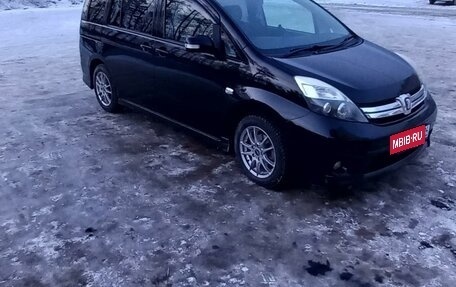 Toyota ISis I, 2011 год, 1 300 000 рублей, 2 фотография