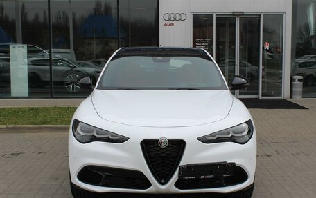 Alfa Romeo Stelvio, 2023 год, 7 498 000 рублей, 2 фотография