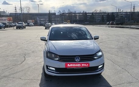 Volkswagen Polo VI (EU Market), 2018 год, 890 000 рублей, 2 фотография