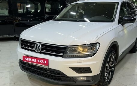 Volkswagen Tiguan II, 2019 год, 3 300 000 рублей, 2 фотография