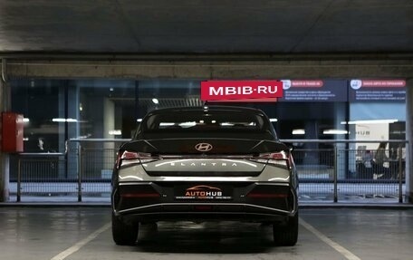 Hyundai Elantra, 2023 год, 2 600 000 рублей, 6 фотография