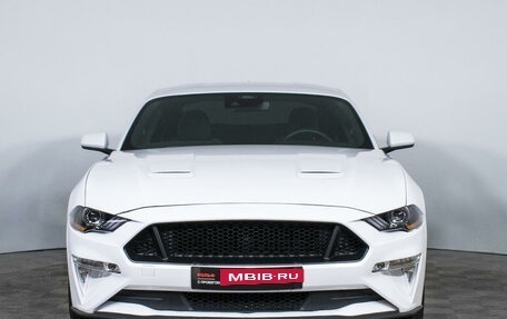 Ford Mustang VI рестайлинг, 2022 год, 4 400 000 рублей, 2 фотография