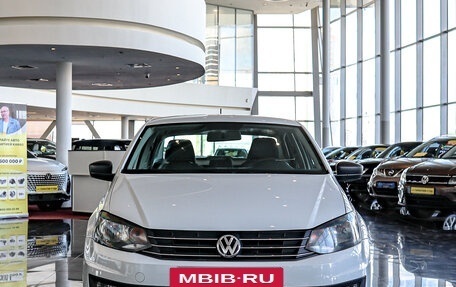 Volkswagen Polo VI (EU Market), 2017 год, 899 000 рублей, 2 фотография