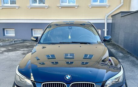 BMW 5 серия, 2009 год, 1 050 000 рублей, 2 фотография