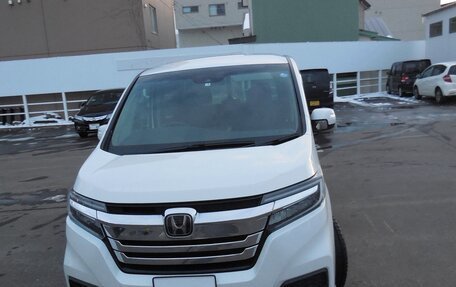 Honda Stepwgn IV, 2019 год, 1 599 000 рублей, 2 фотография
