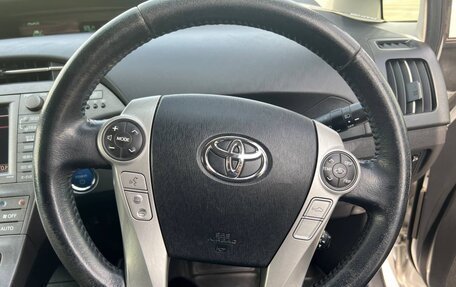 Toyota Prius, 2013 год, 1 250 000 рублей, 3 фотография