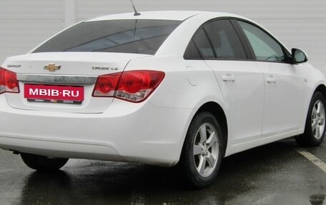 Chevrolet Cruze II, 2011 год, 695 000 рублей, 5 фотография