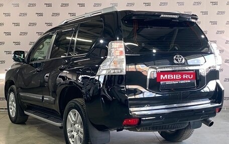 Toyota Land Cruiser Prado 150 рестайлинг 2, 2013 год, 3 800 000 рублей, 7 фотография