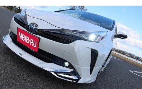 Toyota Prius IV XW50, 2020 год, 2 470 000 рублей, 6 фотография