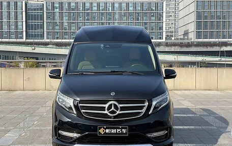 Mercedes-Benz V-Класс, 2021 год, 6 050 700 рублей, 2 фотография