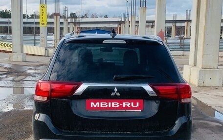 Mitsubishi Outlander III рестайлинг 3, 2019 год, 2 250 000 рублей, 2 фотография