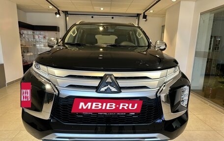 Mitsubishi Pajero Sport III рестайлинг, 2023 год, 6 250 000 рублей, 2 фотография